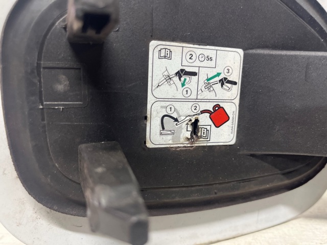 DG9Z54405A26A FORD Лючок бензобака купить в Черновцы