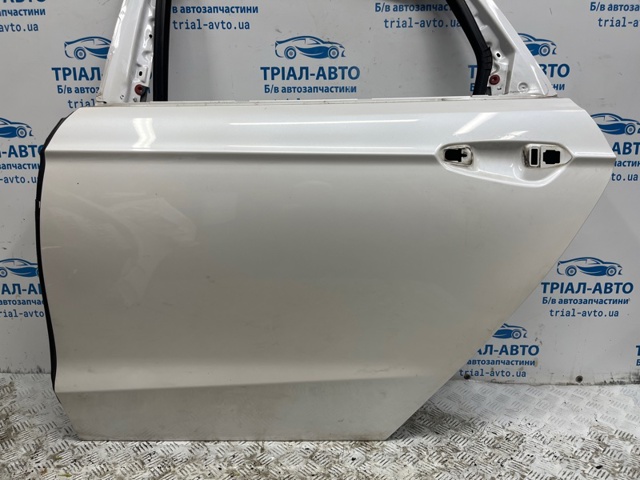 DS7Z5424631A Ford Дверь задняя левая