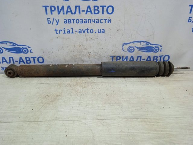 Задний амортизатор E62101KA1B NISSAN
