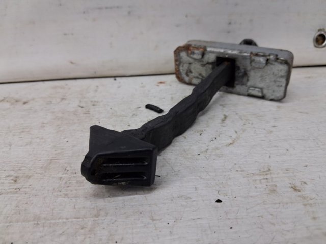 EG2158270H MAZDA Ограничитель двери купить в Тернополь