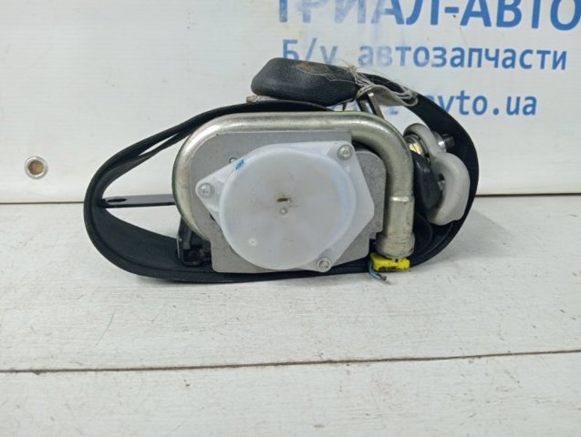 Ремень безопасности передний левый EGY157L90A02 MAZDA