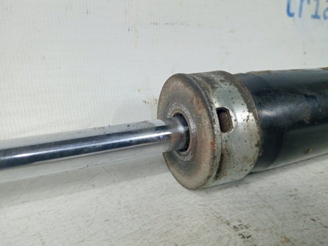 MAZDA EH1428910 Амортизатор задний в наличии Винница
