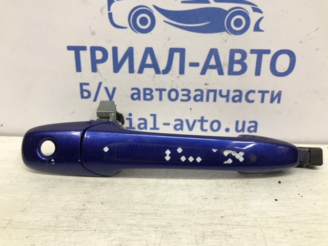 Ручка двери передней наружная правая EH1458410A MAZDA