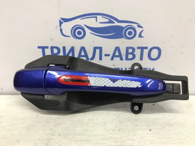 Ручка передней двери наружная, левая EH1459410A MAZDA