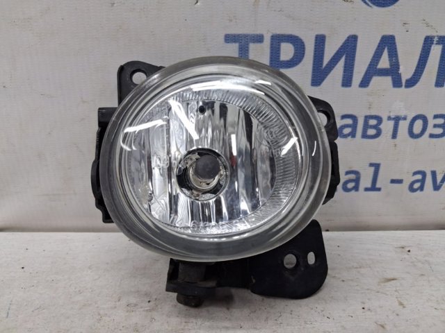 Противотуманка правая EH6651680A MAZDA