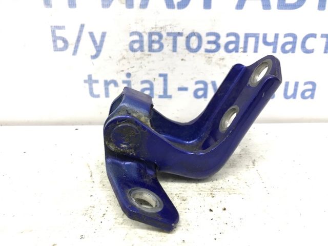 F15159210B MAZDA Петля двери передней правой купить в Каменское