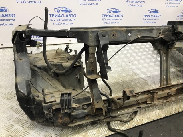 F2500EB3MA NISSAN Рамка радиатора купить в Ирпень