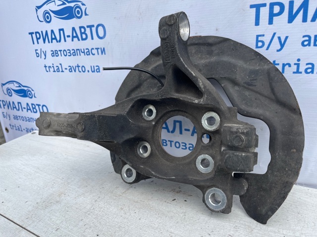 FORD F2GZ3K185A Цапфа (поворотный кулак) передний правый в наличии Житомир