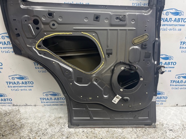 FB5Z7824631A FORD Дверь задняя левая купить в Кривой Рог