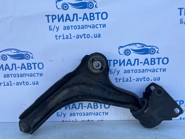 Рычаг передней подвески нижний, правый FG9Z3078E FORD