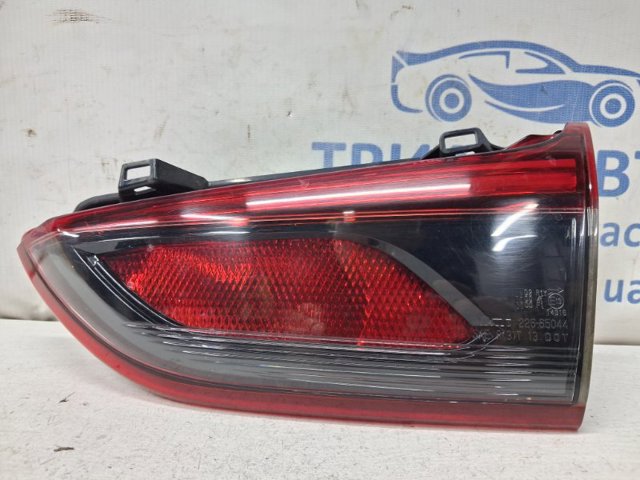 Стоп задний G45F513F0B MAZDA