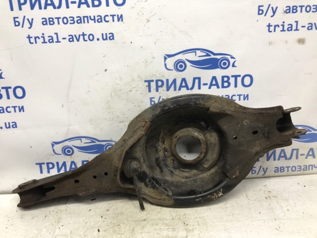 MAZDA GHP928300 Рычаг задней подвески поперечный правый в наличии Каменское