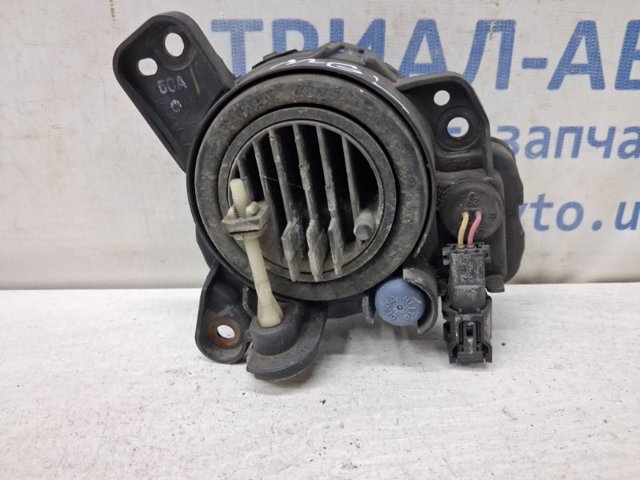 Левая противотуманная фара GHP951690A MAZDA