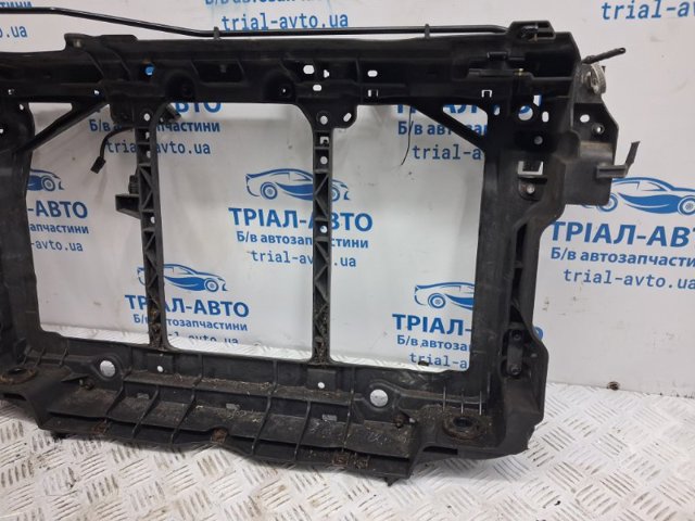 Рамка крепления радиатора GHP953111 MAZDA