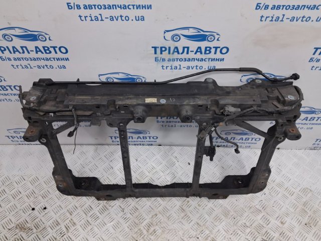 MAZDA GHP953111 Рамка крепления радиатора в наличии Украина