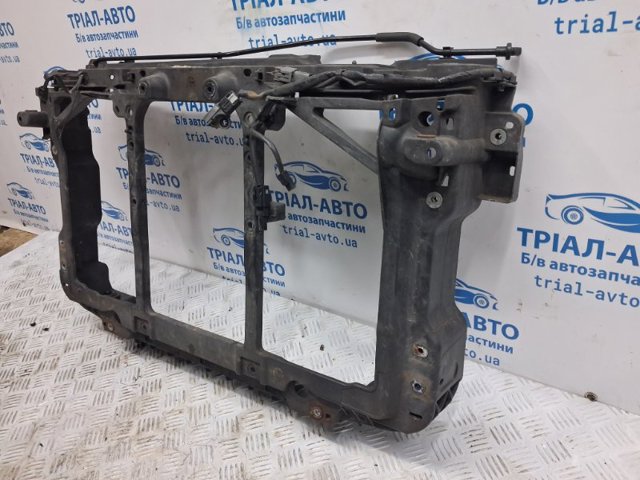 MAZDA GHP953111 Рамка крепления радиатора в наличии Павлоград