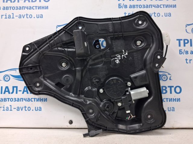 Стеклоподъемник левой задней двери GHP973590B MAZDA
