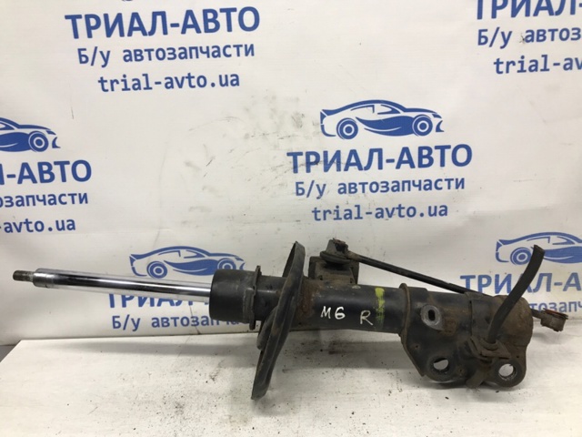 Передний правый амортизатор GMM634700 MAZDA