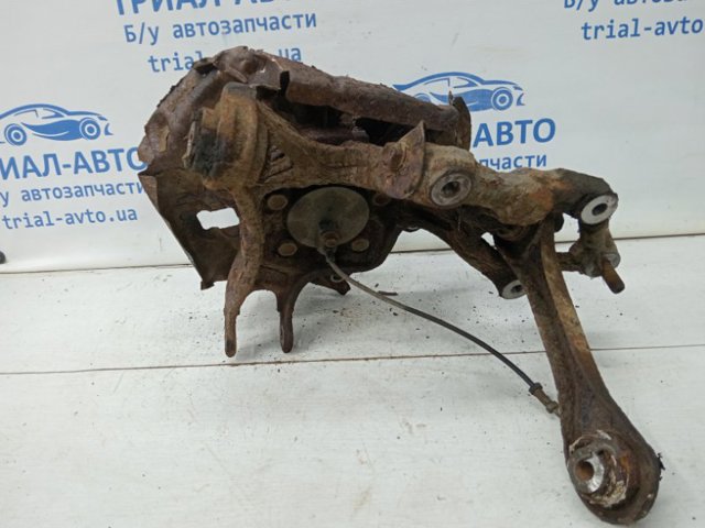 Цапфа - поворотный кулак задний, правый GS1D2611XB MAZDA