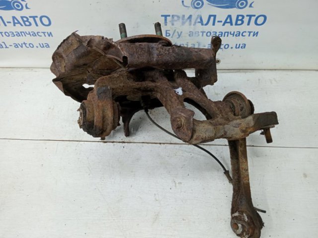 GS1D2611XB MAZDA Цапфа задняя правая купить в Черновцы
