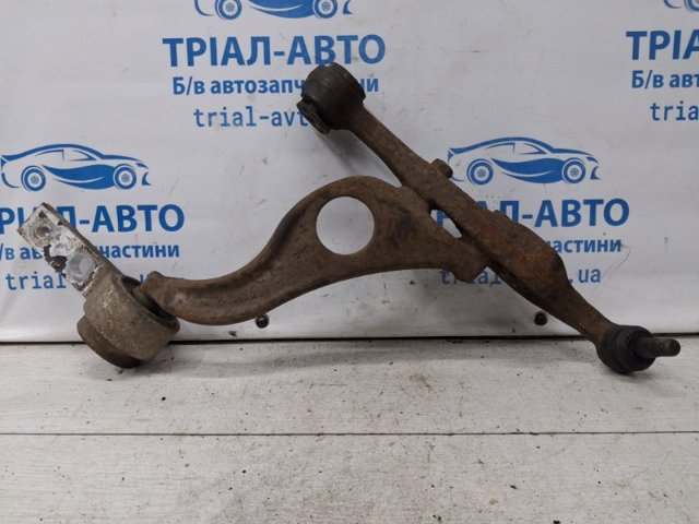 Левый рычаг передней нижней подвески GS1D34350K MAZDA