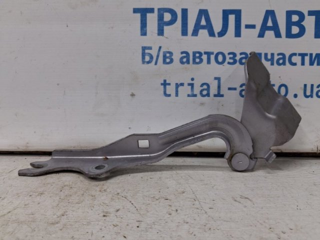 Шарнир капота левый GS1D52420 MAZDA