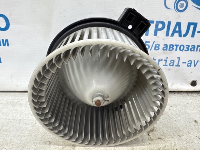 Электромотор печки GS1D61B10 MAZDA