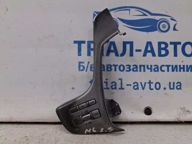 Блок кнопочных переключателей рулевого колеса GS1D664M0D MAZDA