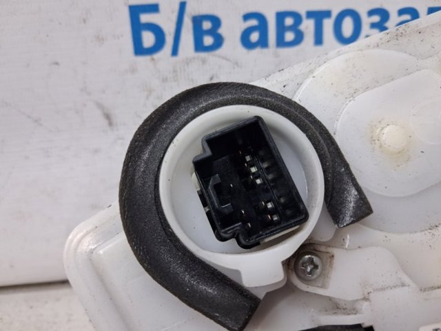 MAZDA GS1D72310B Замок двери задней правой в наличии Ирпень