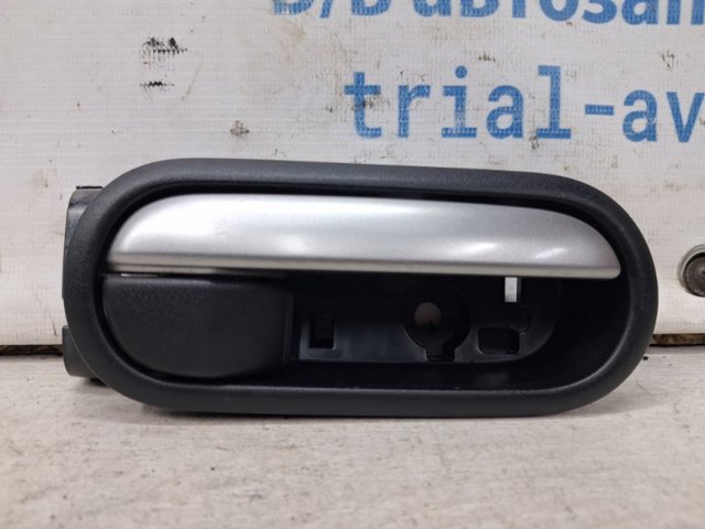 Ручка задней двери, внутренняя, правая GS1D72330B02 MAZDA