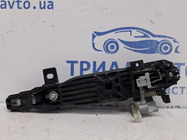 GS1D7342XC MAZDA Держатель наружной ручки двери задней левой купить в Украина