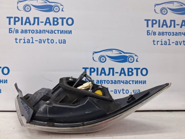 MAZDA GS1F51150H Фонарь задний правый в наличии Днепр