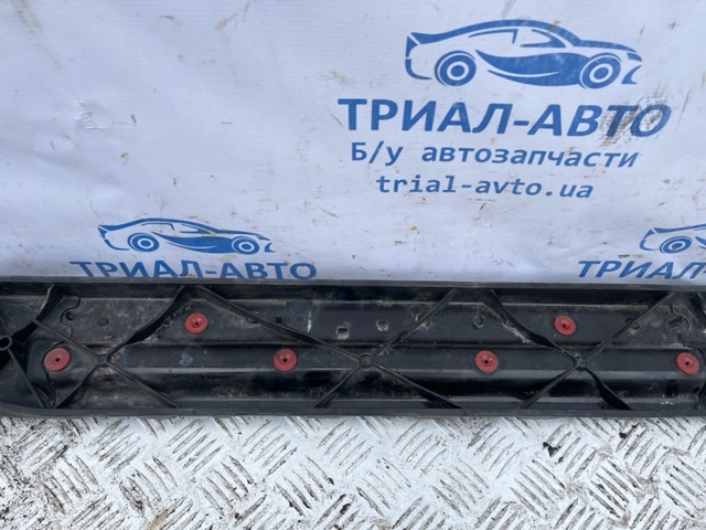 GS7Z16138A Усилитель суппорта радиатора, нижний купить Каменское