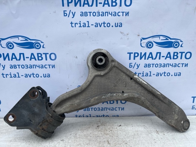 Рычаг передней подвески нижний левый GS7Z3079B FORD