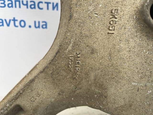 H2GZ5500A FORD Рычаг задней подвески нижний правый купить в Ровно