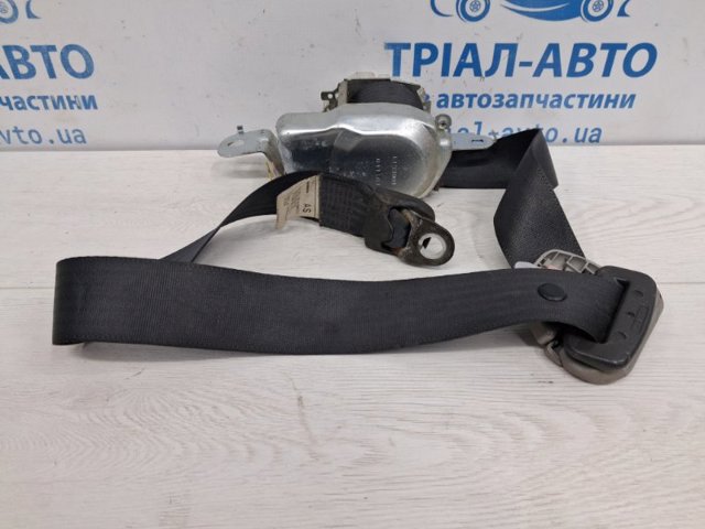 Ремень безопасности передний правый H6884EB31B NISSAN