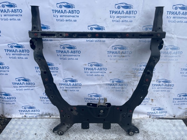 Поперечина передней подвески HG9Z5C145C FORD