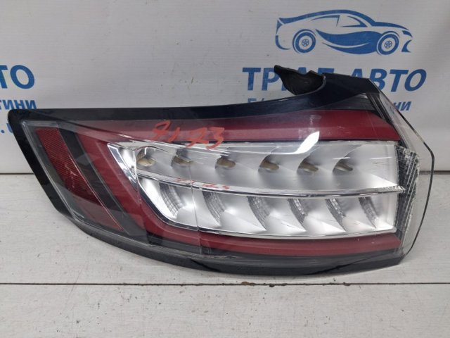 Правый стоп HT4Z13404D FORD