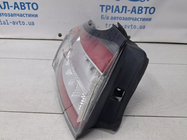 FORD HT4Z13404D Фонарь задний правый в наличии Чернигов