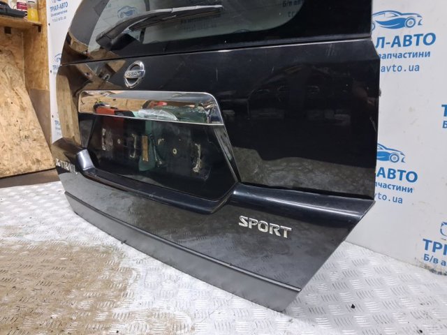 Пятая дверь K010MJG4EA NISSAN