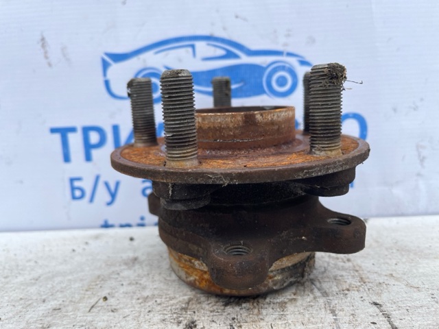 K2GZ1104A FORD Передняя ступица купить в Ирпень