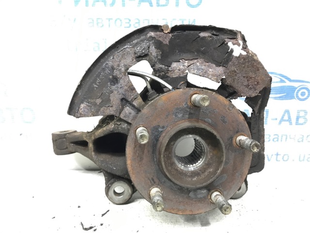 MAZDA KD3533031A Цапфа передняя левая в наличии Хмельницкий
