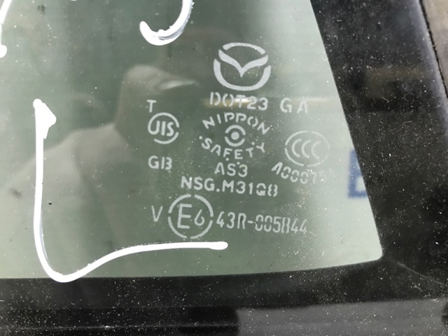 MAZDA KD4773661A Стекло-форточка двери задней левой в наличии Полтава