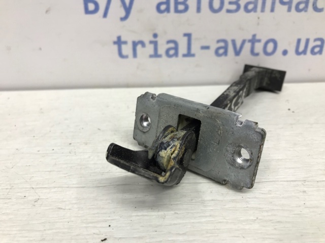 KD5372270 Ограничитель задней двери купить Чернигов