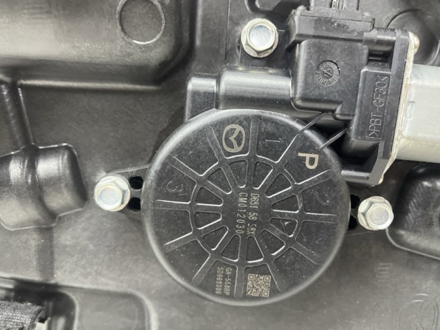 Механизм стеклоподъемника двери задней, правой KD5372590 MAZDA