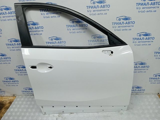Пассажирская передняя дверь KDY35802XH MAZDA