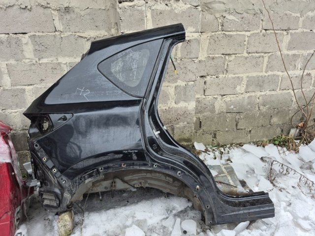 Боковая часть задняя правая KDY370410C MAZDA