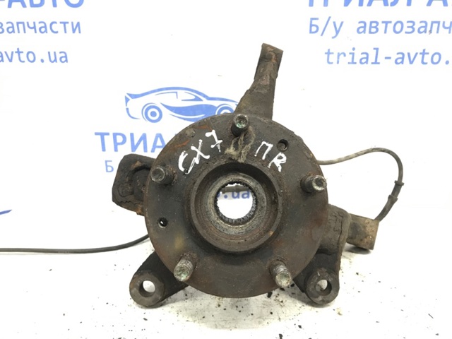 MAZDA L20633020A Цапфа (поворотный кулак) передний правый в наличии Черкассы