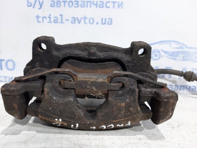 Суппорт тормозной передний правый LR000568 LAND ROVER