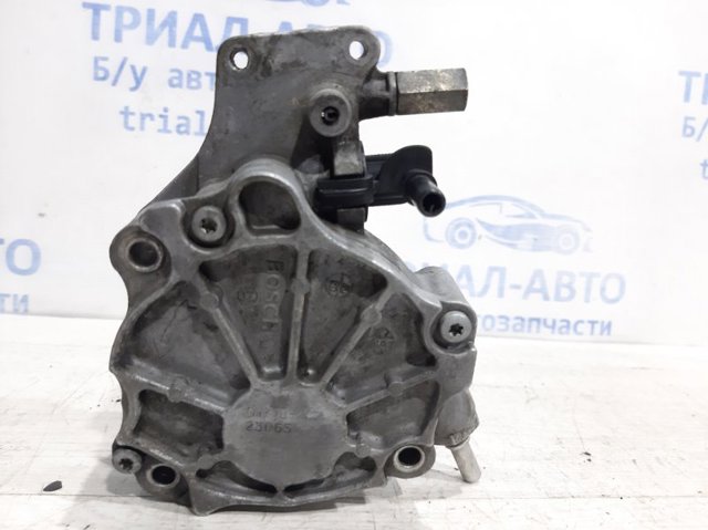 LR037627 Вакуумный насос купить Житомир
